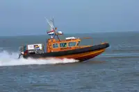 Kapal survey kanggo didol