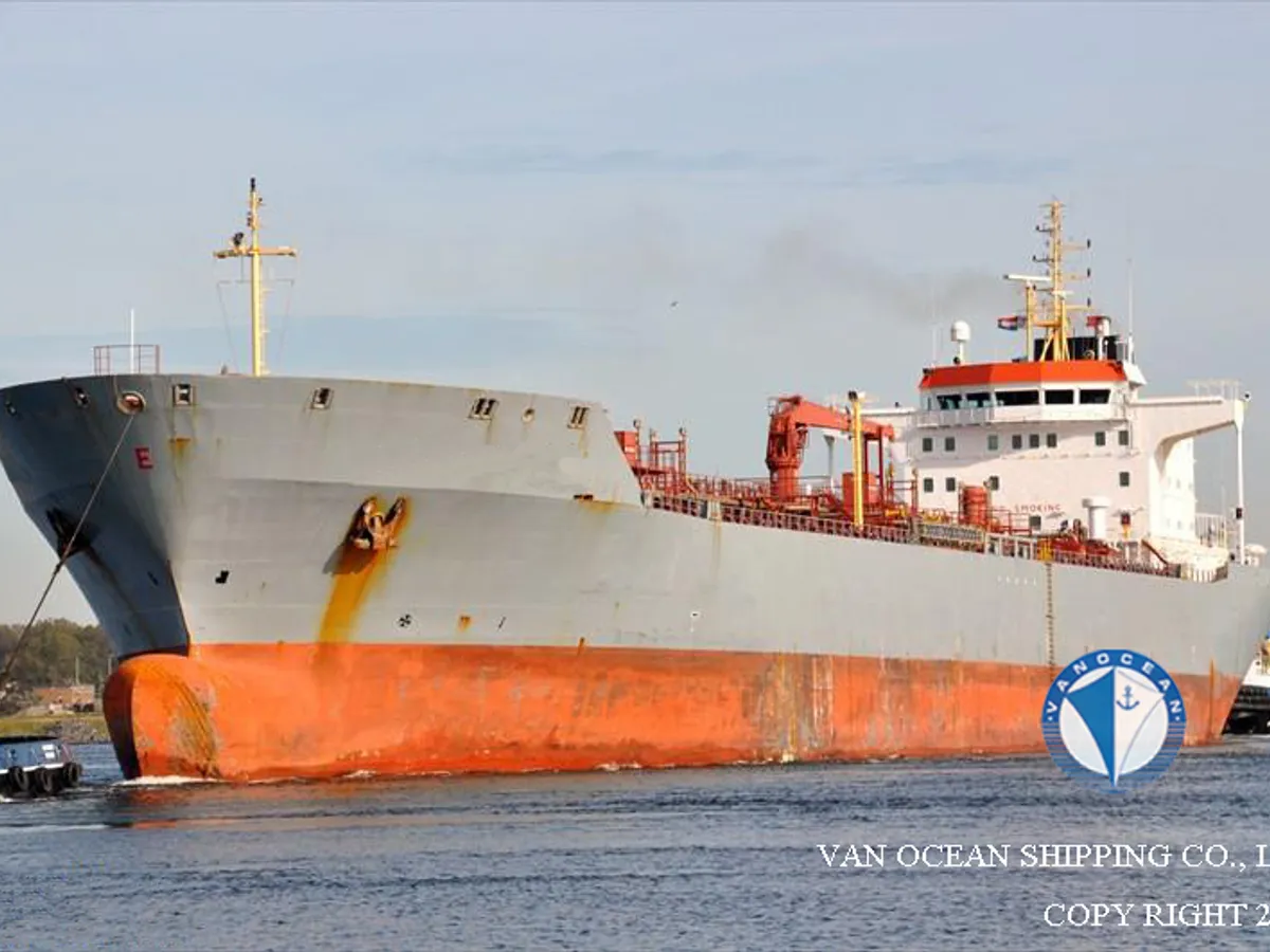 Kapal tanker minyak/bahan kimia kanggo didol