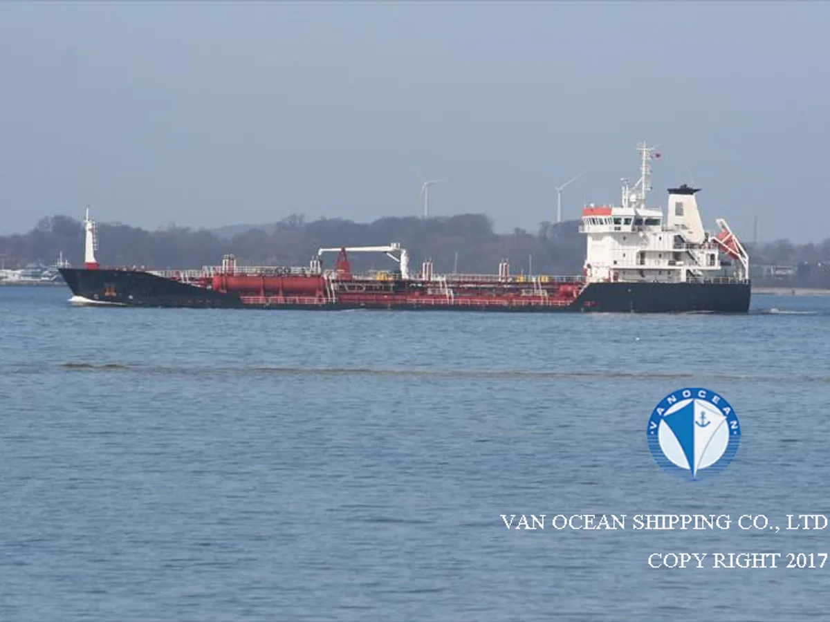 Kapal tanker minyak/bahan kimia kanggo didol