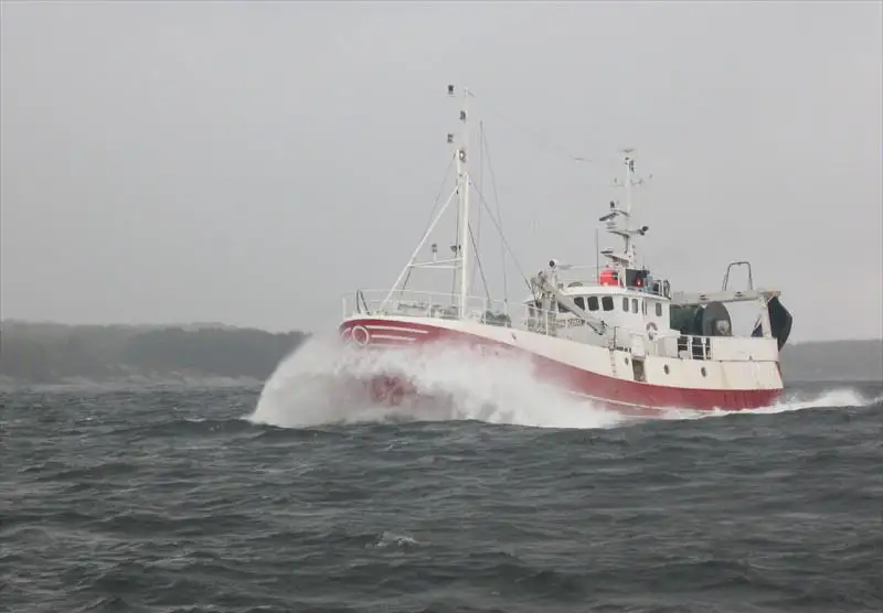 Kapal trawler kanggo didol