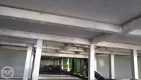 Kapal kontainer kanggo didol