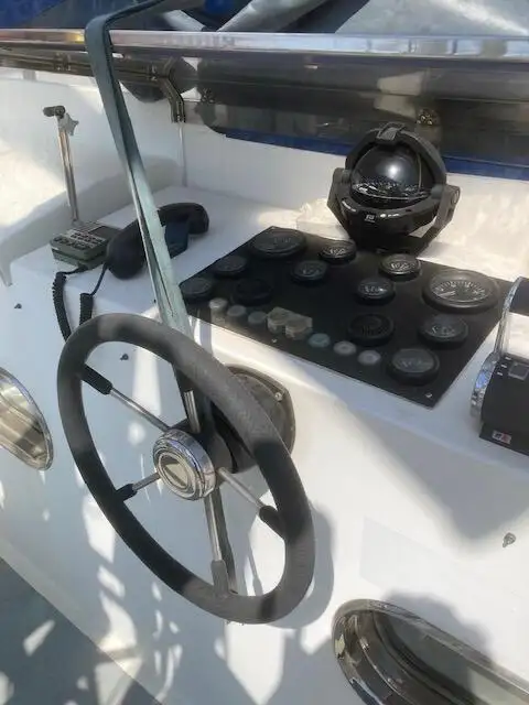 Kapal patroli kanggo didol