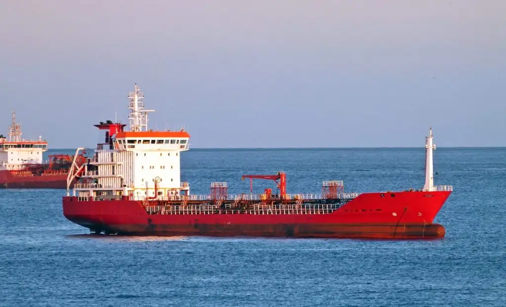 Kapal tanker minyak/bahan kimia kanggo didol