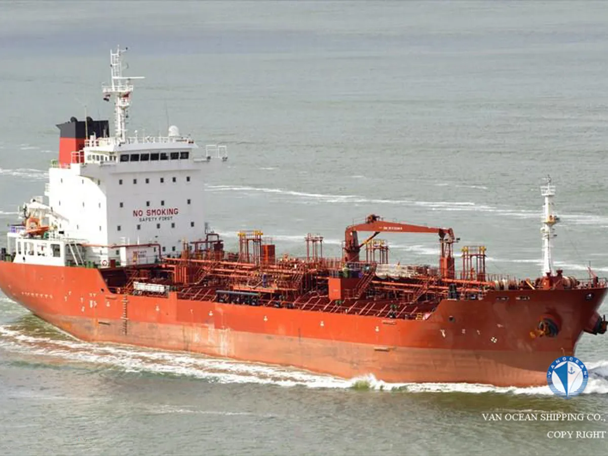 Kapal tanker minyak/bahan kimia kanggo didol