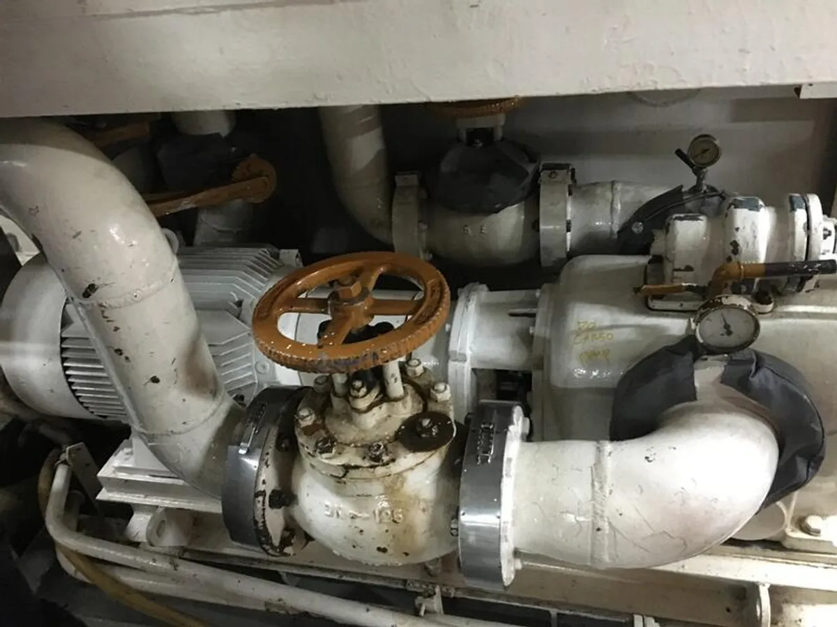 Kapal riset kanggo didol