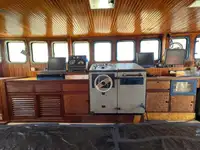 Kapal trawler kanggo didol