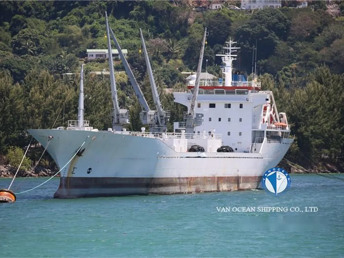 Kapal reefer kanggo didol