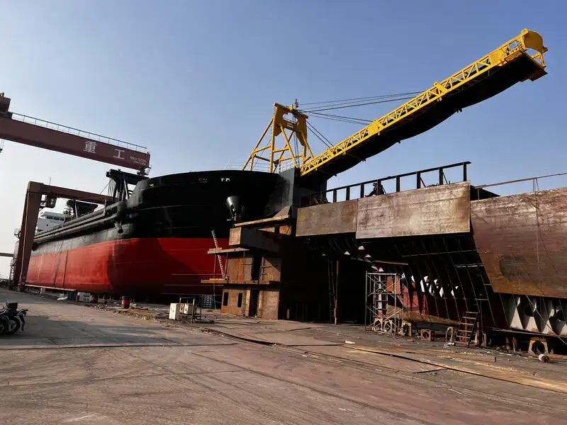 Kapal dredger kanggo didol