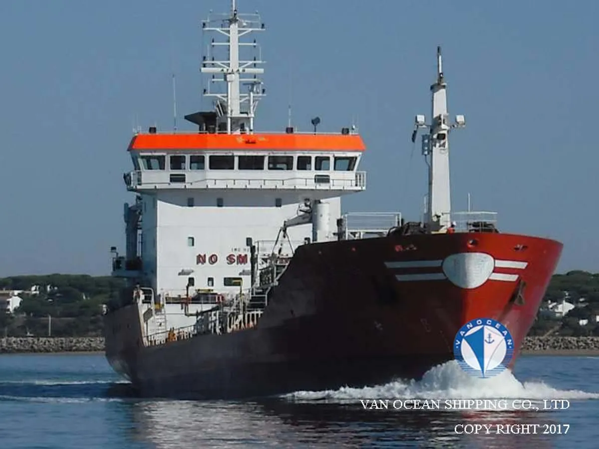 Kapal tanker minyak/bahan kimia kanggo didol