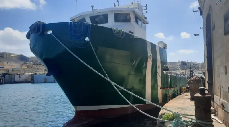 Kapal kerja kanggo didol