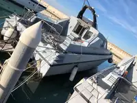 Kapal patroli kanggo didol