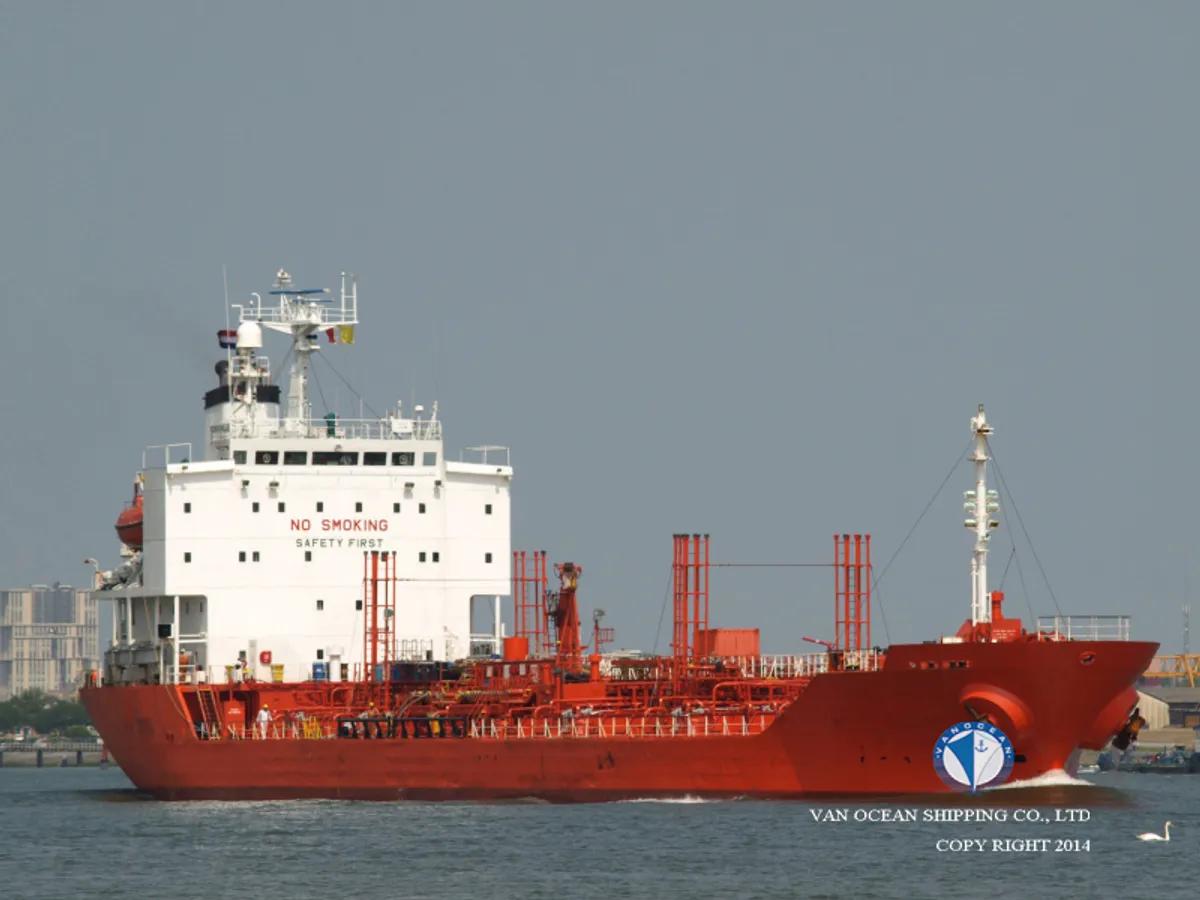 Kapal tanker minyak/bahan kimia kanggo didol