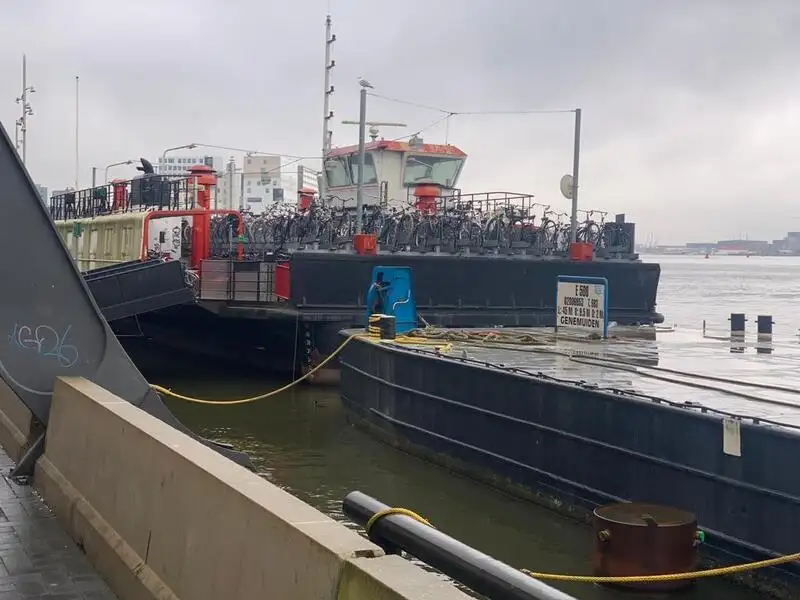 Kapal feri kanggo didol