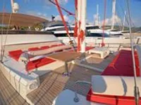 Yacht kanggo didol
