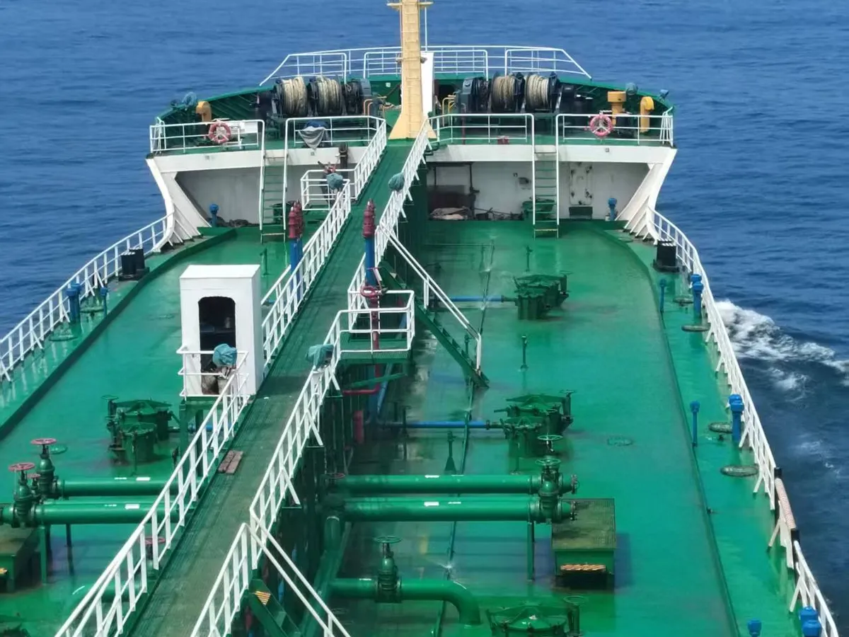 Kapal tanker minyak/bahan kimia kanggo didol