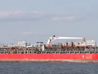 Kapal tanker minyak/bahan kimia kanggo didol