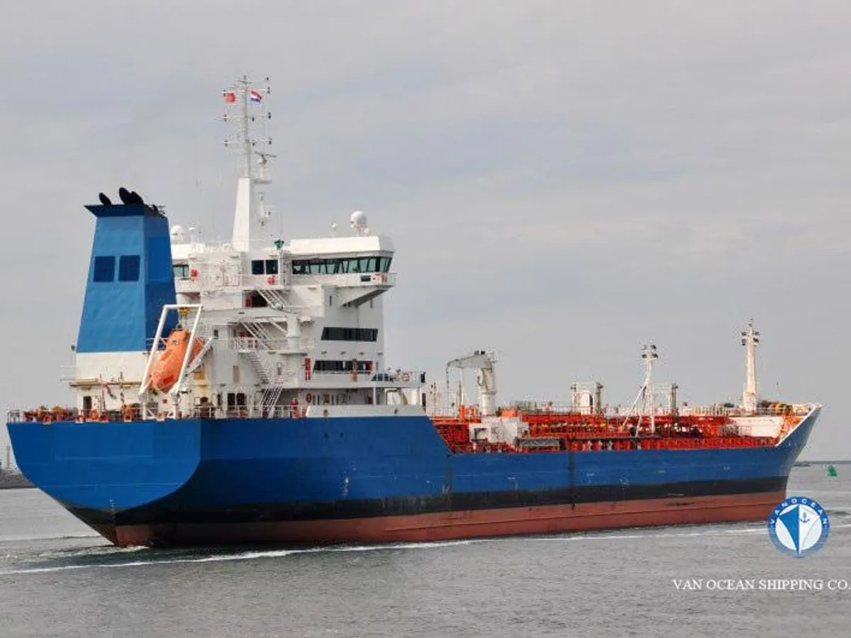 Kapal tanker minyak/bahan kimia kanggo didol
