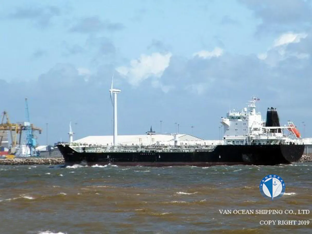 Kapal tanker minyak/bahan kimia kanggo didol