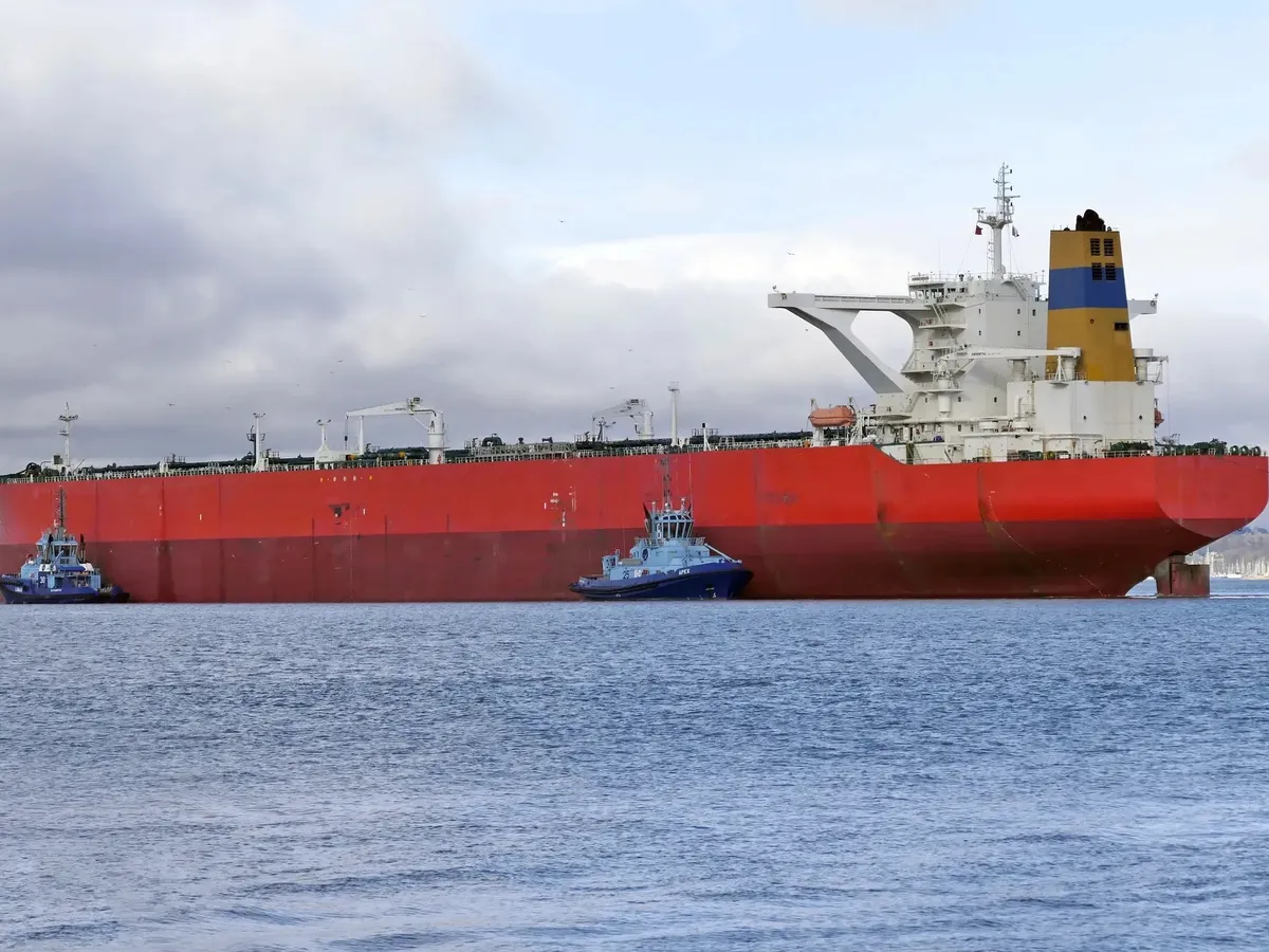 Kapal tanker minyak/bahan kimia kanggo didol