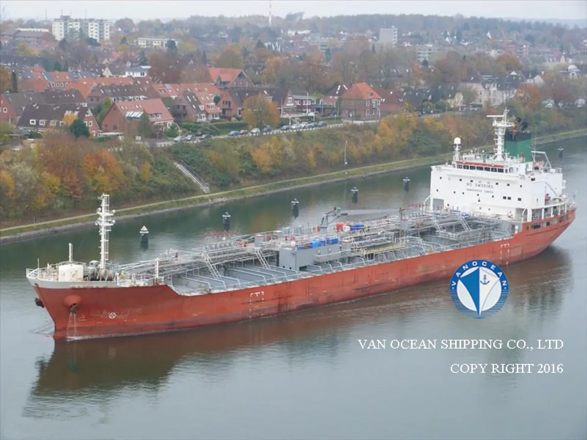 Kapal tanker minyak/bahan kimia kanggo didol