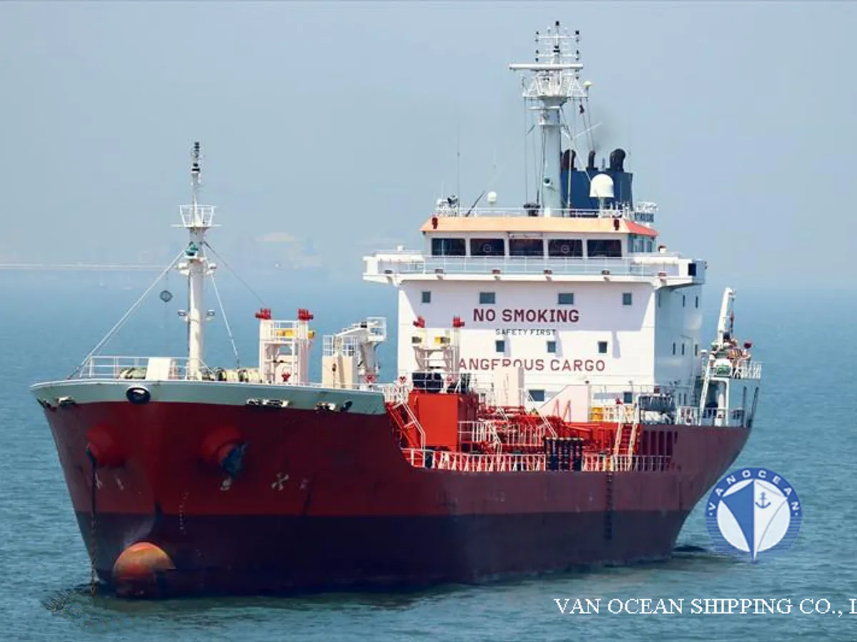 Kapal tanker minyak/bahan kimia kanggo didol