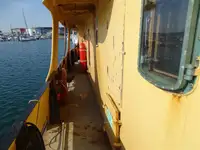Kapal kerja kanggo didol