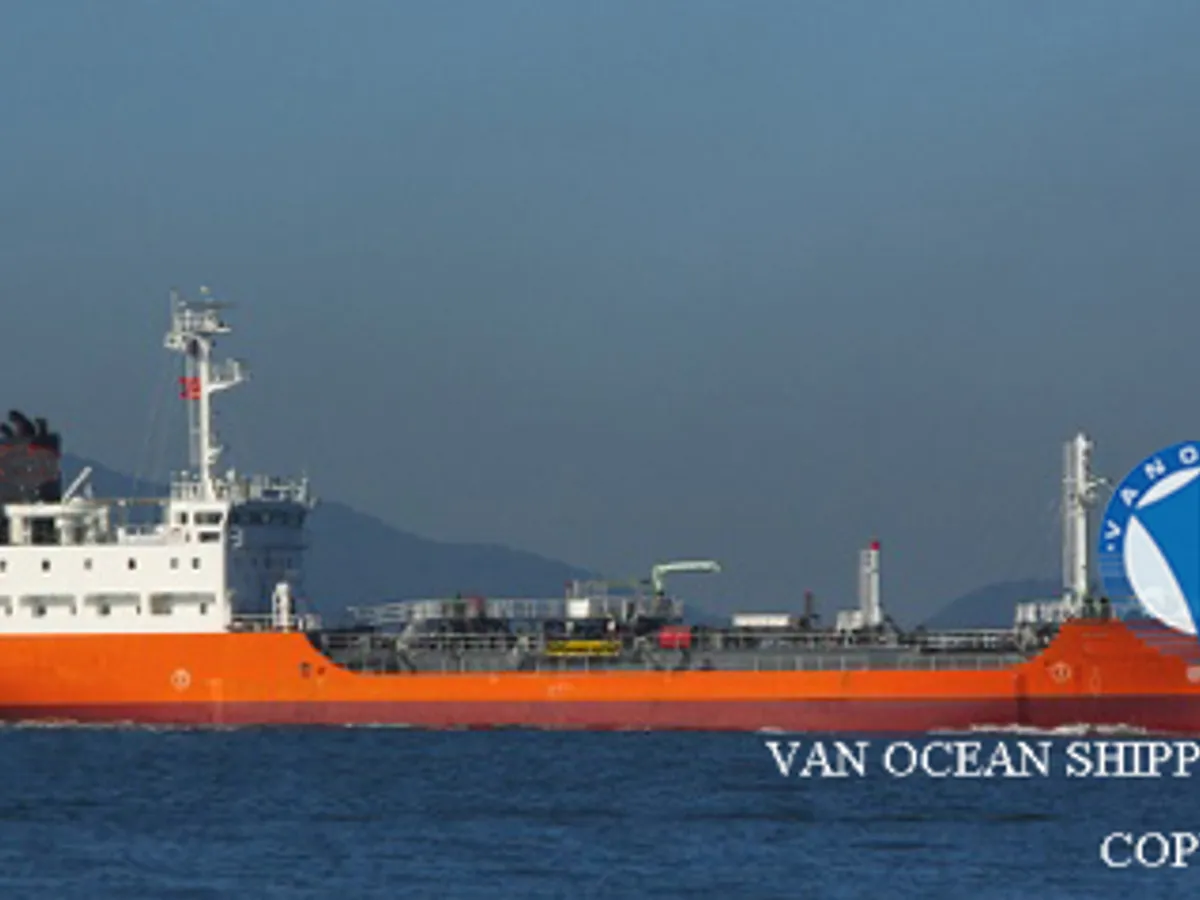 Kapal tanker minyak/bahan kimia kanggo didol