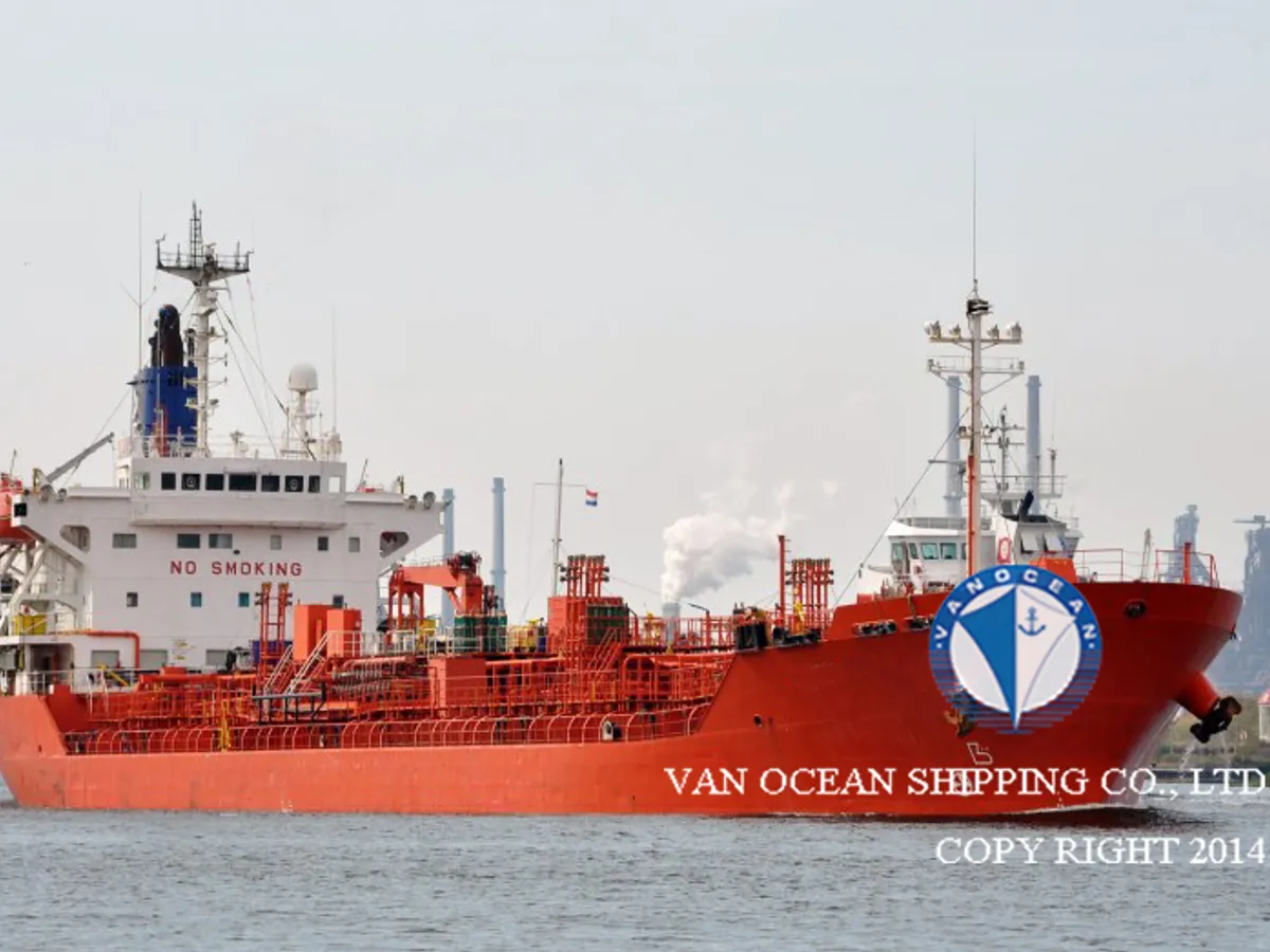 Kapal tanker minyak/bahan kimia kanggo didol
