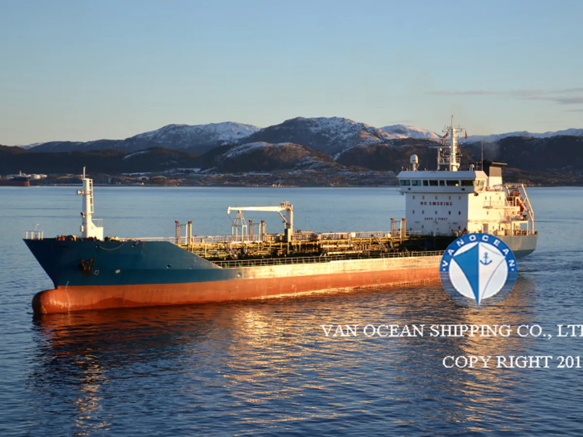Kapal tanker minyak/bahan kimia kanggo didol