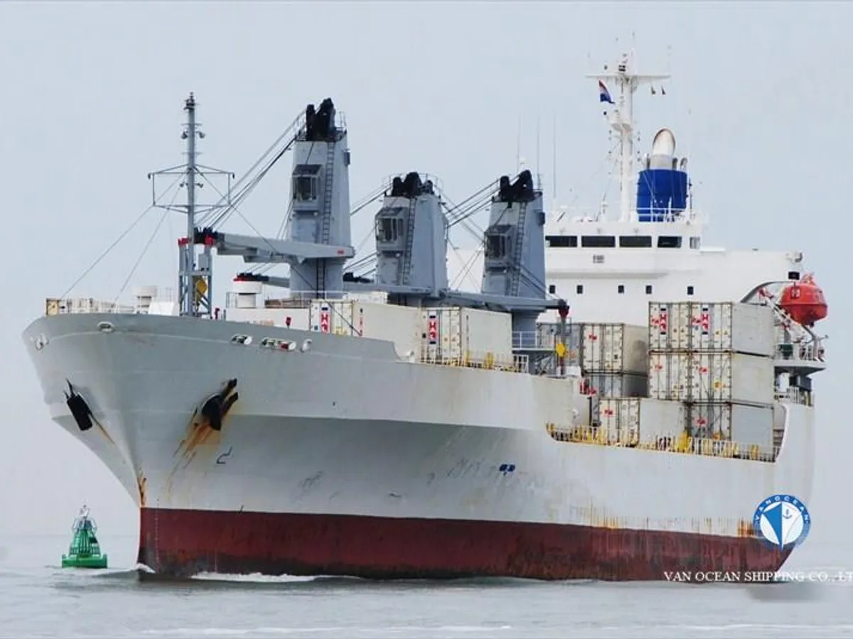 Kapal reefer kanggo didol