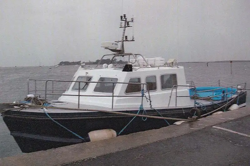 Kapal kerja kanggo didol