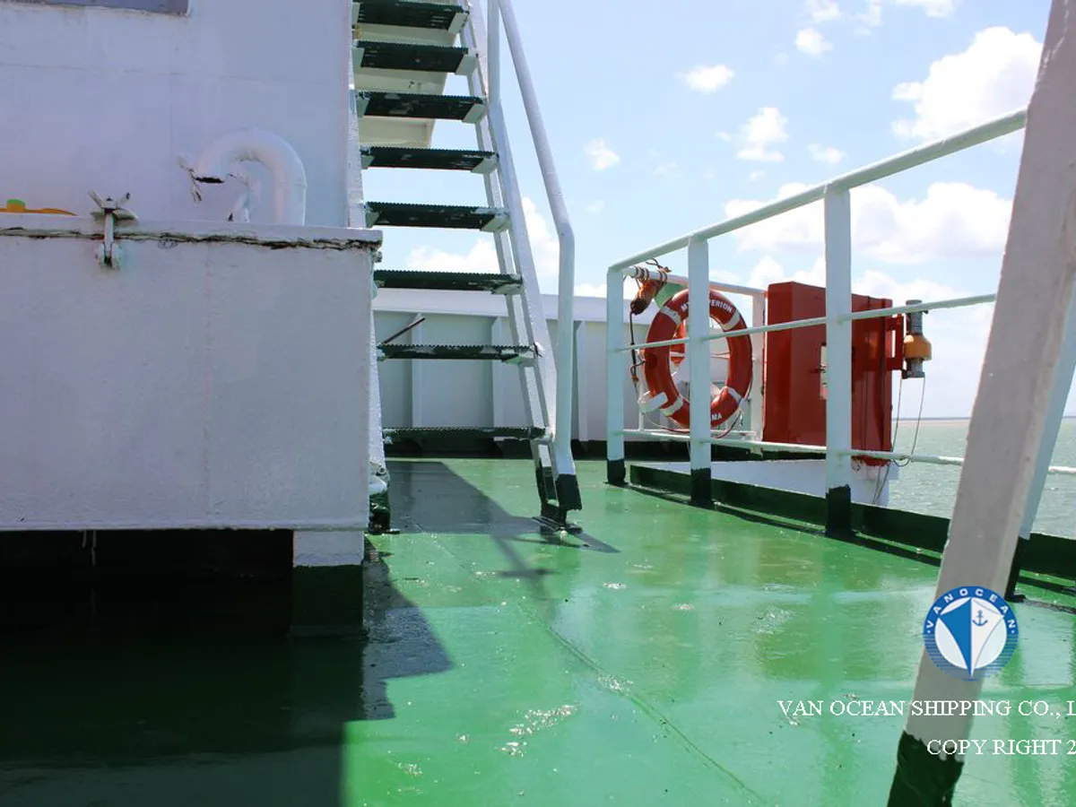 Kapal tanker minyak/bahan kimia kanggo didol