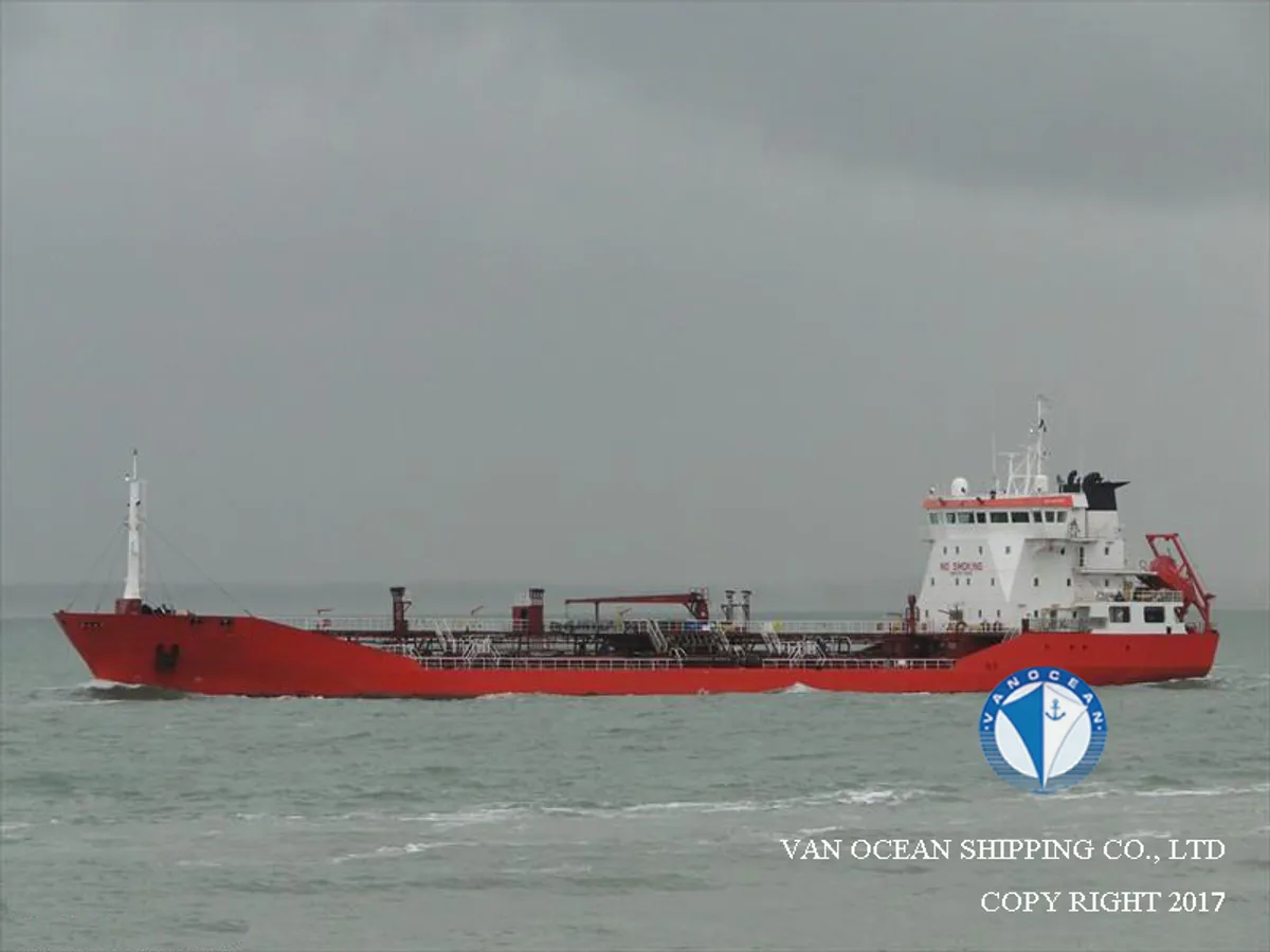 Kapal tanker minyak/bahan kimia kanggo didol
