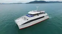 Katamaran kanggo didol