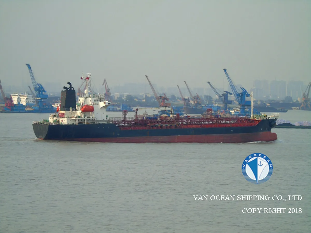 Kapal tanker minyak/bahan kimia kanggo didol