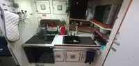 Kapal kontainer kanggo didol