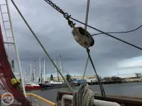 Kapal trawler kanggo didol