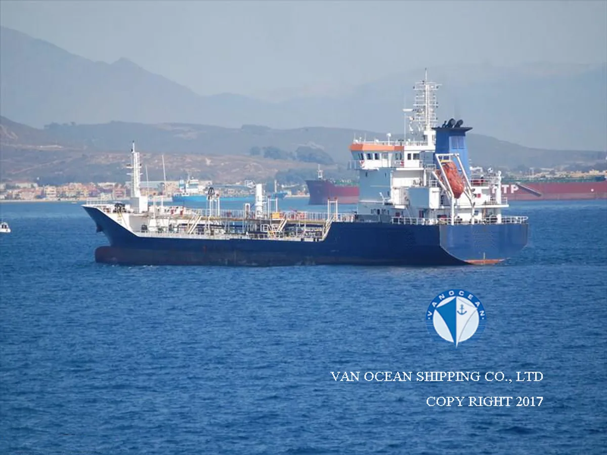 Kapal tanker minyak/bahan kimia kanggo didol