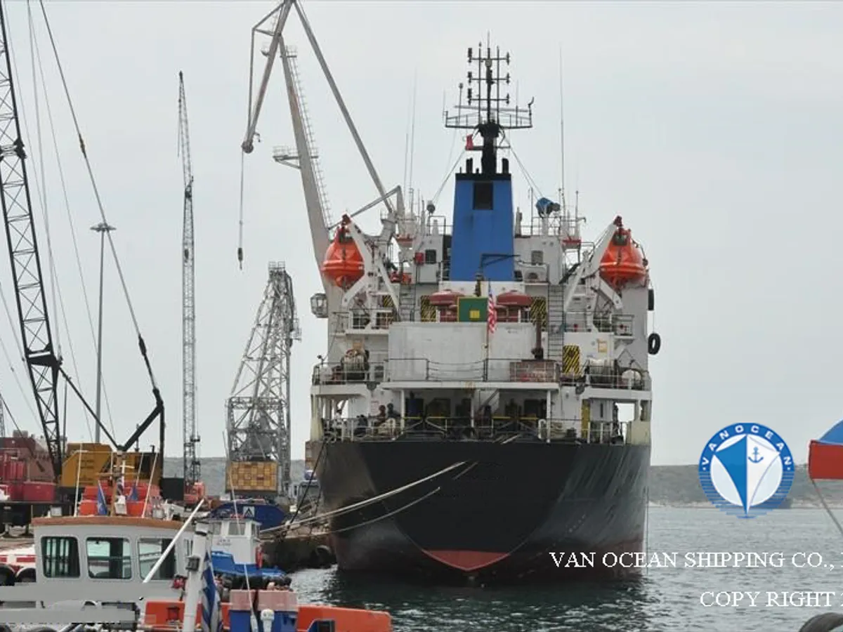 Kapal tanker minyak/bahan kimia kanggo didol