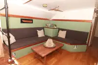 Hotel ngambang kanggo didol