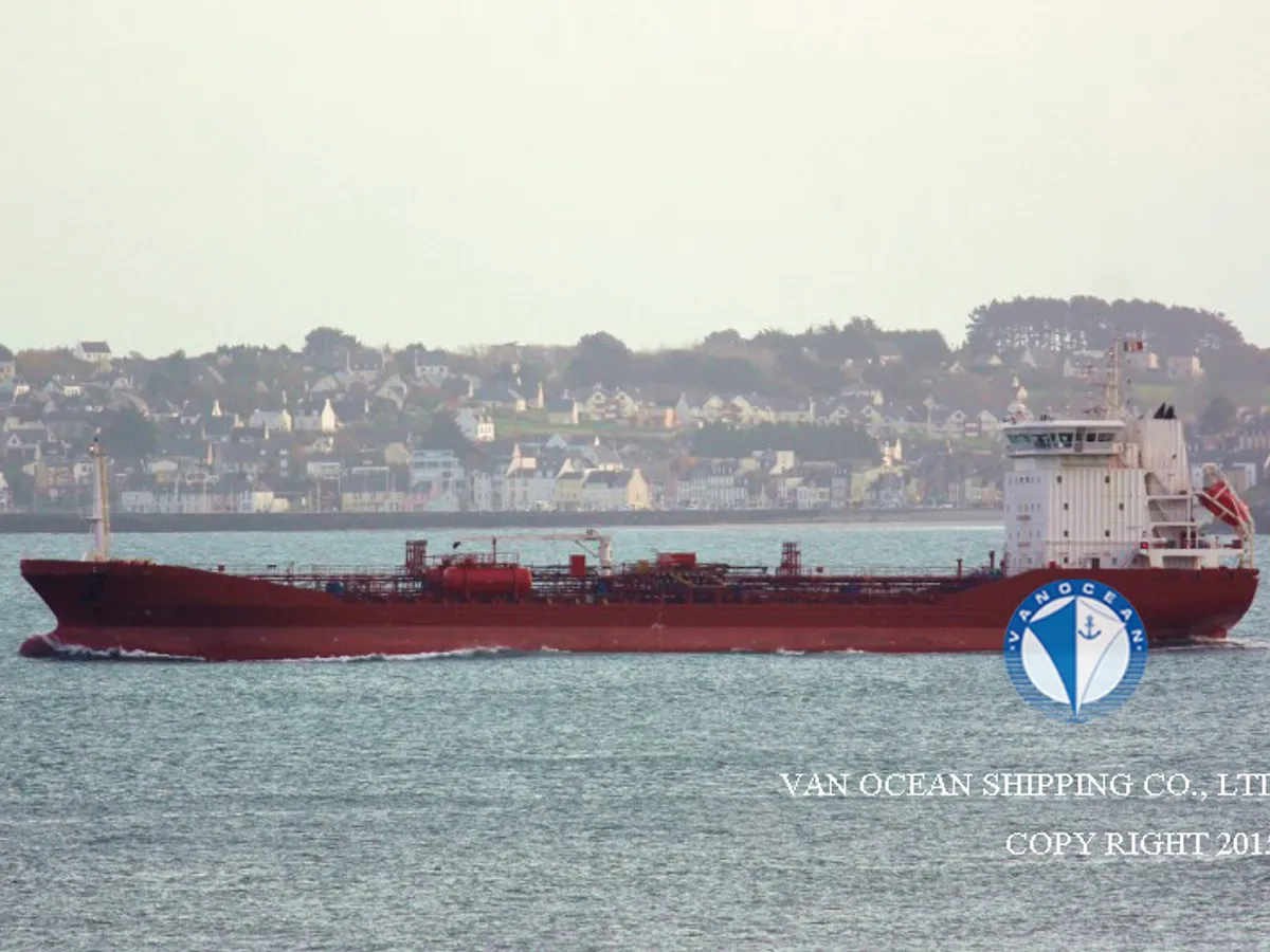Kapal tanker minyak/bahan kimia kanggo didol