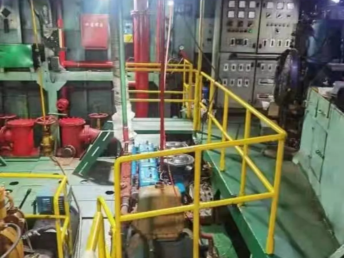 Kapal tanker minyak/bahan kimia kanggo didol