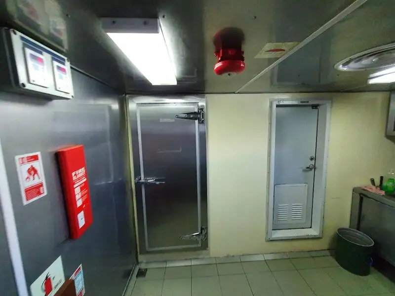 Kapal reefer kanggo didol
