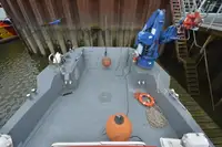 Kapal kerja kanggo didol