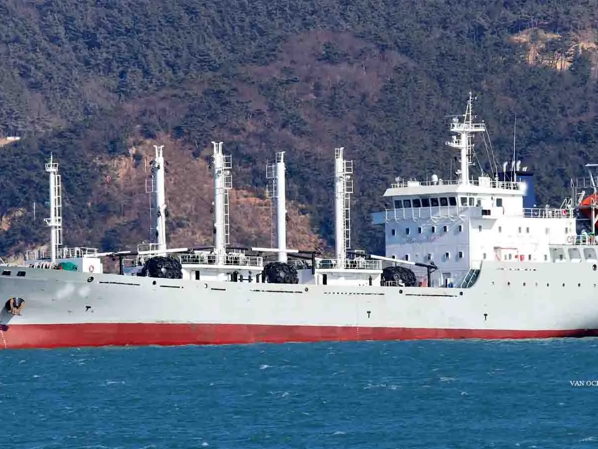 Kapal reefer kanggo didol