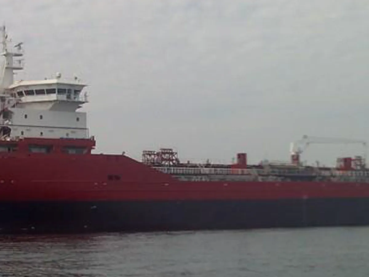 Kapal tanker minyak/bahan kimia kanggo didol