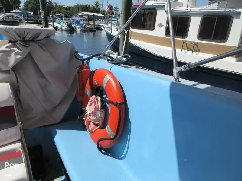 Kapal pesiar-feri kanggo didol