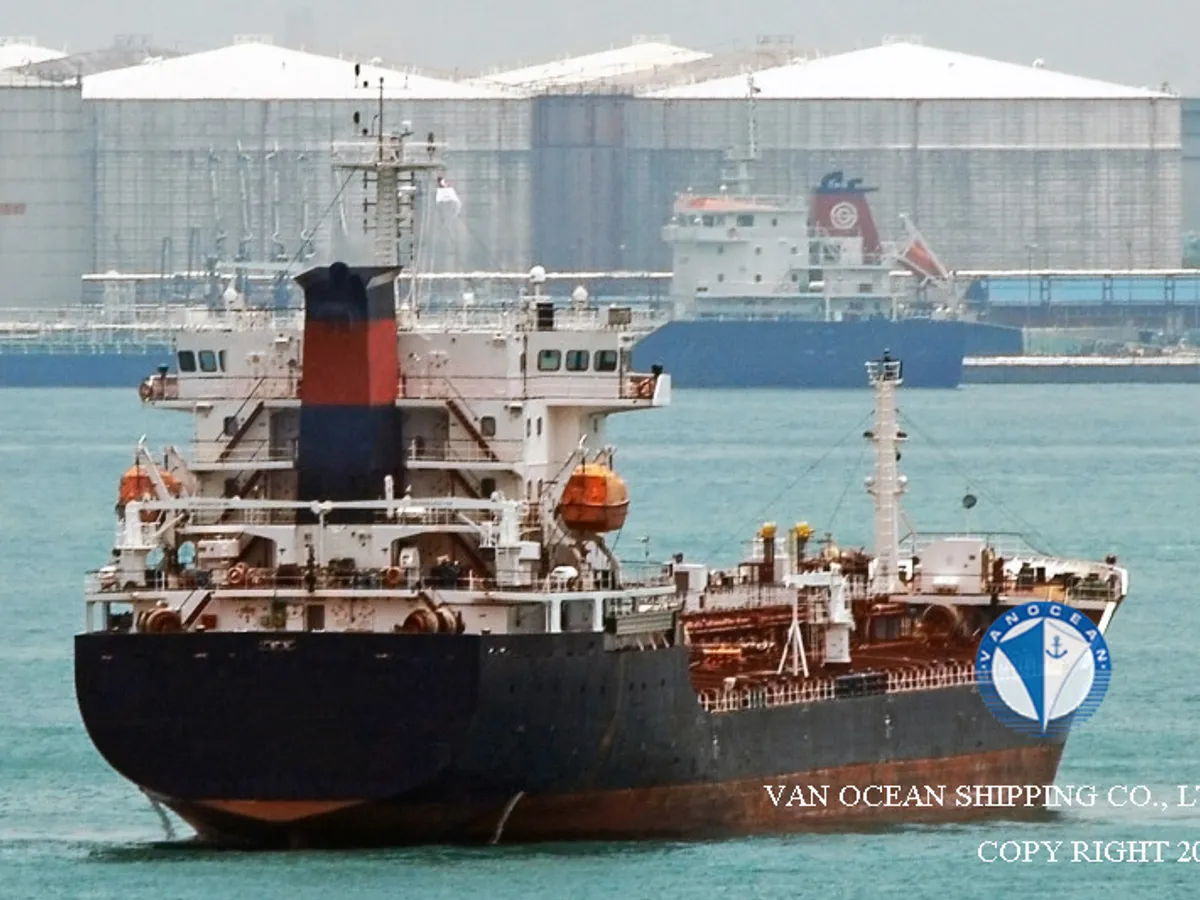 Kapal tanker minyak/bahan kimia kanggo didol