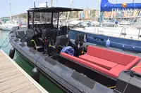 Kapal karet kaku kanggo didol