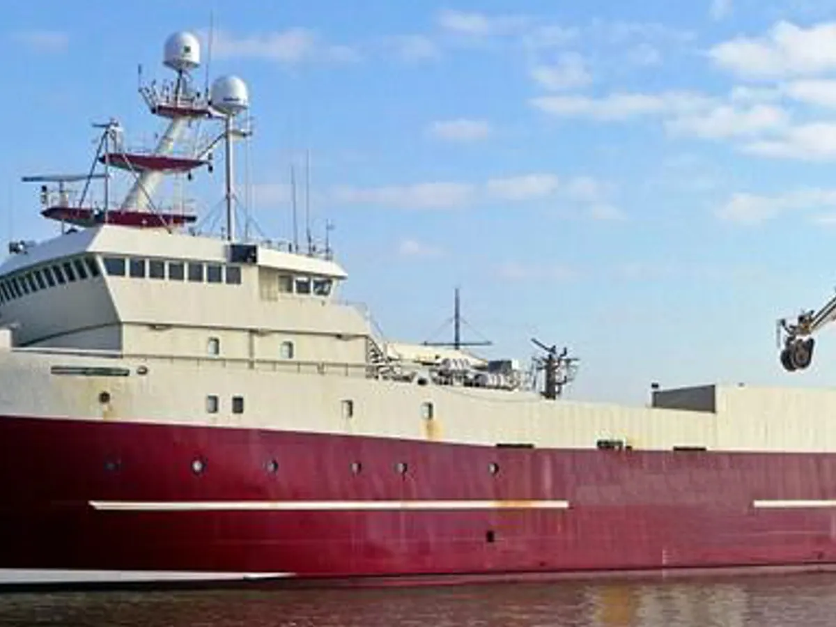 Kapal trawler kanggo didol